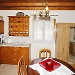 Appartamento Panos *